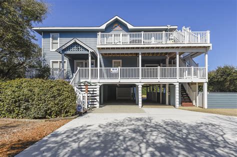 large vacation home rentals.